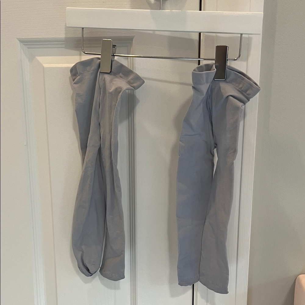 Set of 2 - Like New Grey Tights 🚭